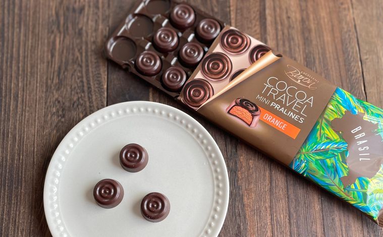 業務スーパーミニプラリネ オレンジの中身