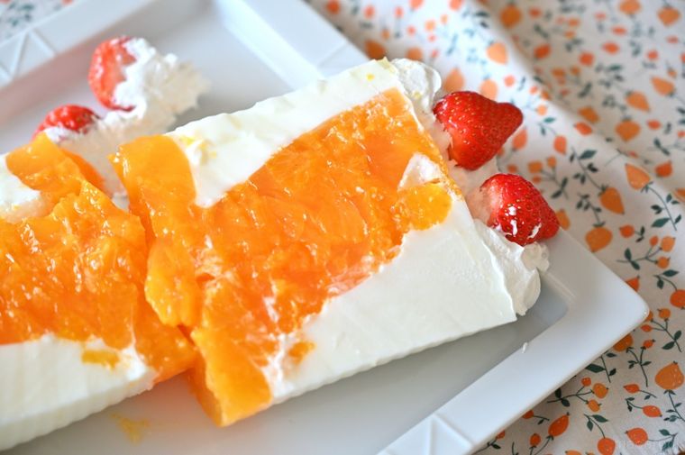 ショートケーキ風のみかん缶詰ゼリーの断面