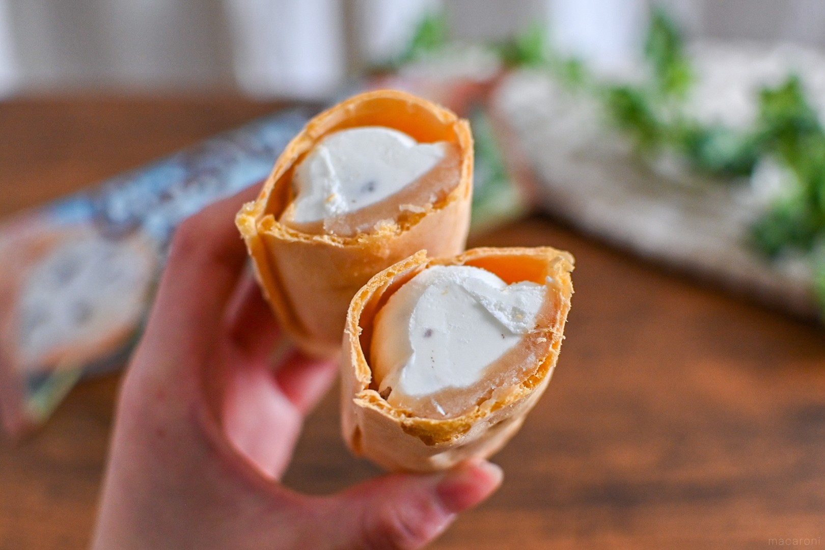 ファミマ限定「じゃがいももなか」が意外にも？白粒あんとチョコチップ