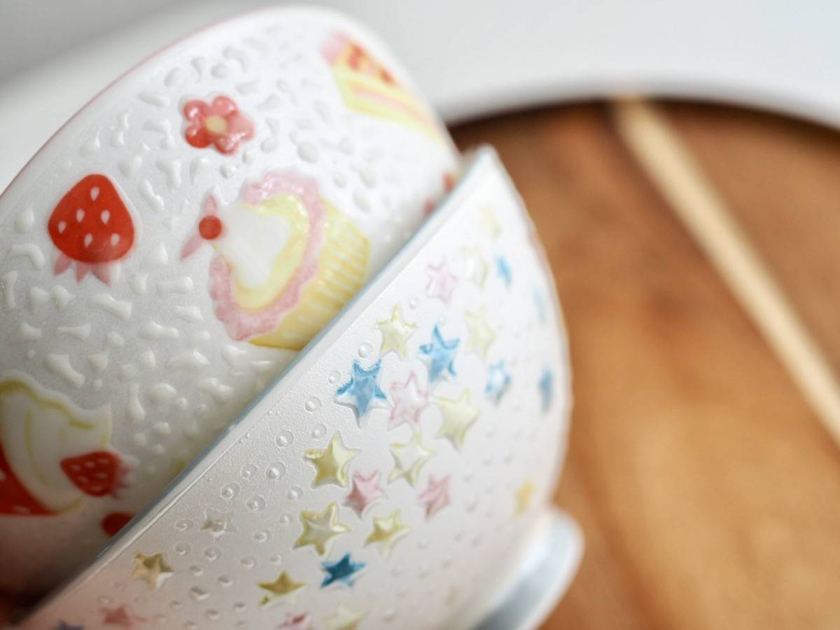 キラキラ✨️お茶碗 何がそんなにすごい？SNSで注目を集めるニトリの「きらきら飯椀」を