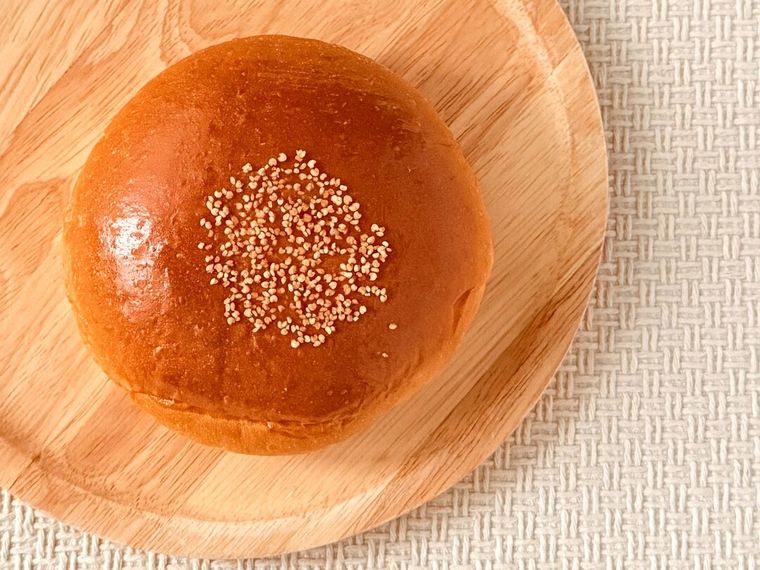 木皿にのった「チョコあ～んぱん」