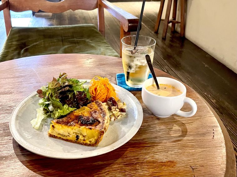 cafe marble 仏光寺店