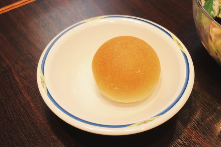ステーキガストのサラダバーのパン