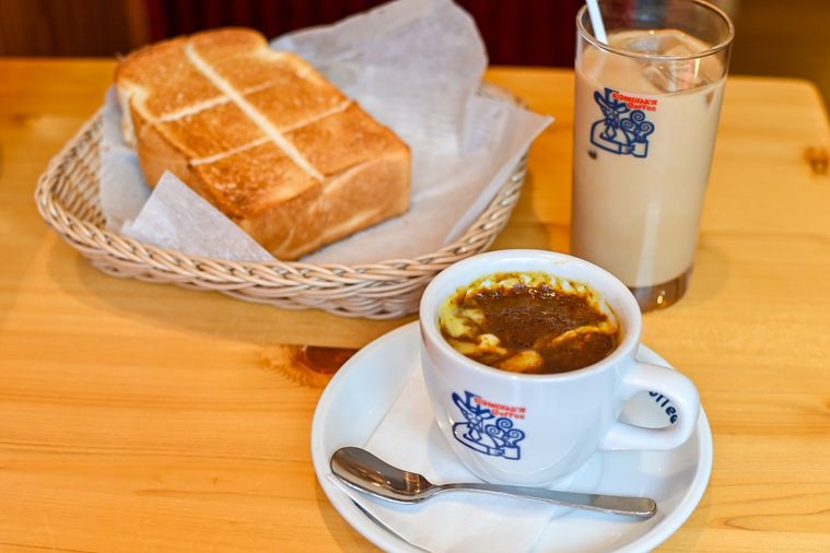 チーズカリートーストとアイスオーレ