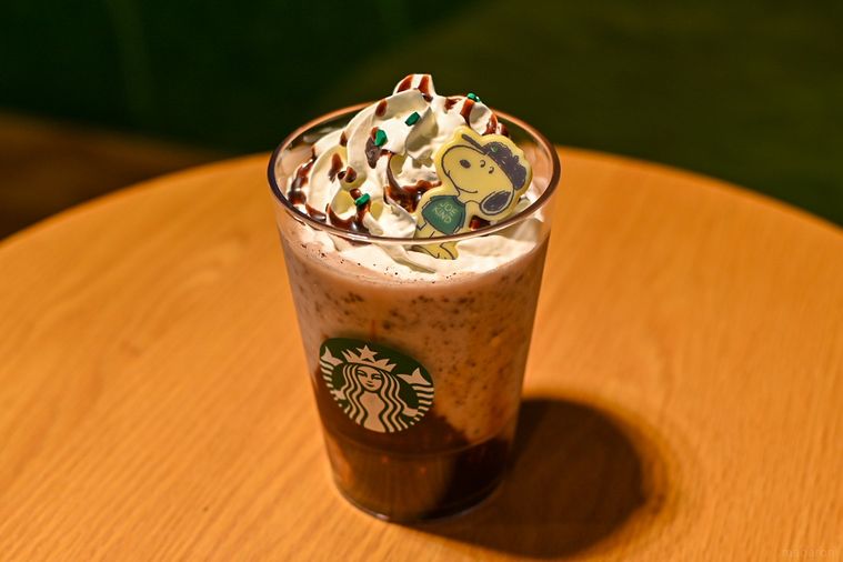 フラペチーノ®をななめから