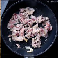 作り方 豚こまと玉ねぎとキャベツのオイスター炒め