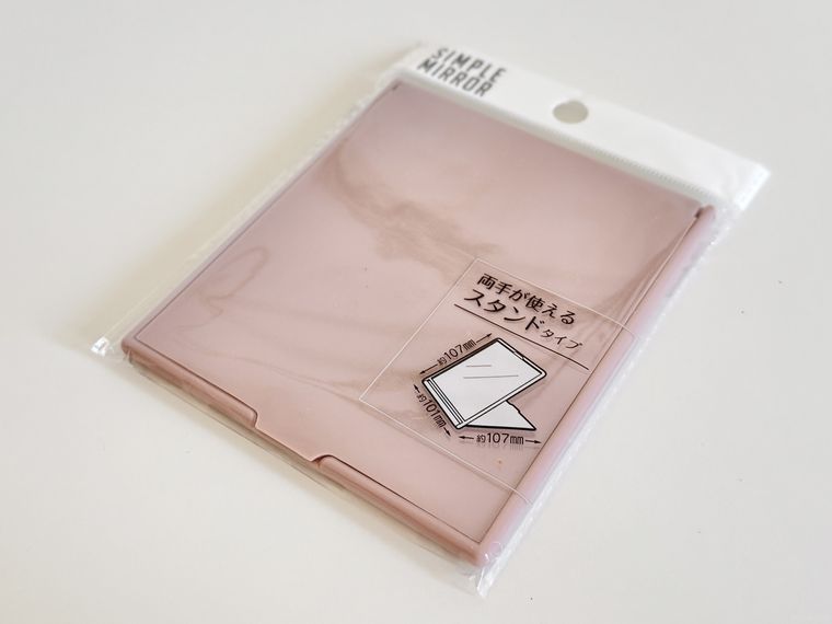 セリアミラー 折りたたみMのパッケージ