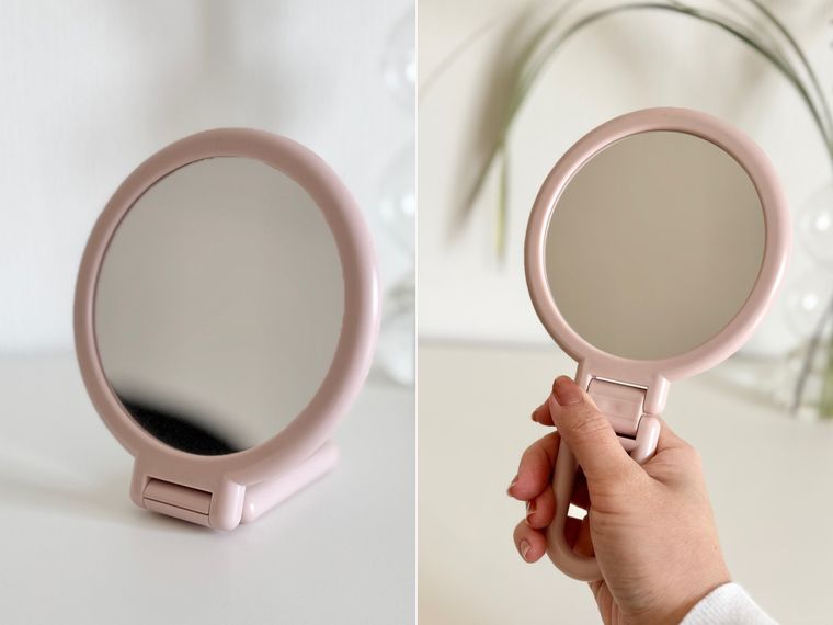 セリア2WAYハンドミラーのスタンド時と手持ち時のコラージュ画像