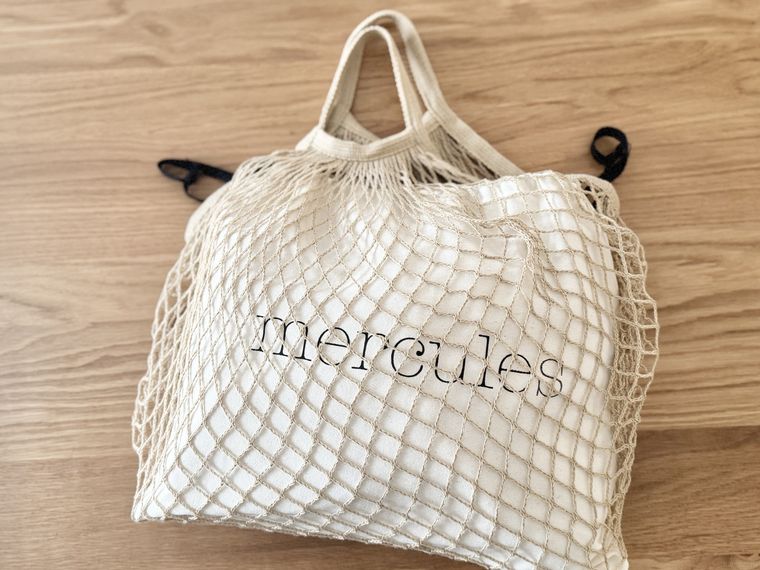 巾着袋を入れたセリアネットバッグ