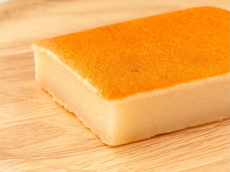 「ココナッツバター餅」の断面
