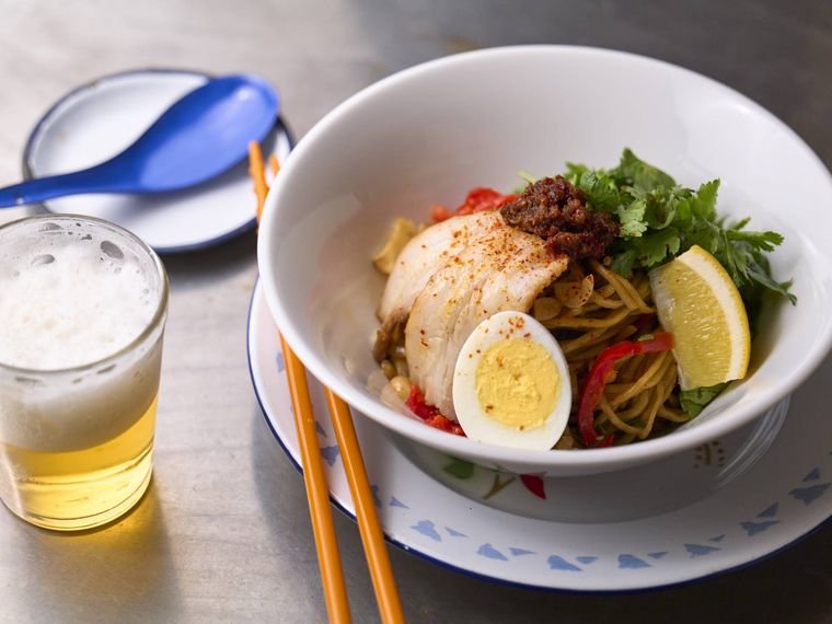 成城石井自家製 タイ風汁なしまぜそばバミー・ヘーン