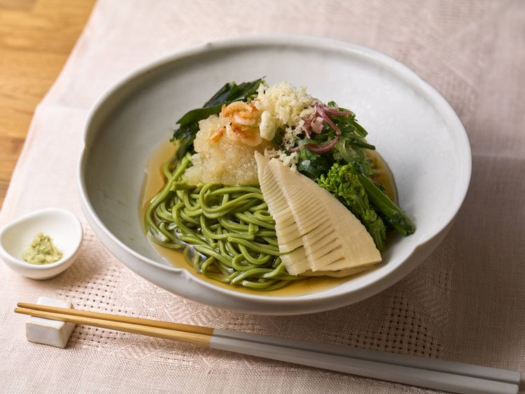 成城石井自家製 春野菜と鳴門産わかめのおろし冷やし茶そば