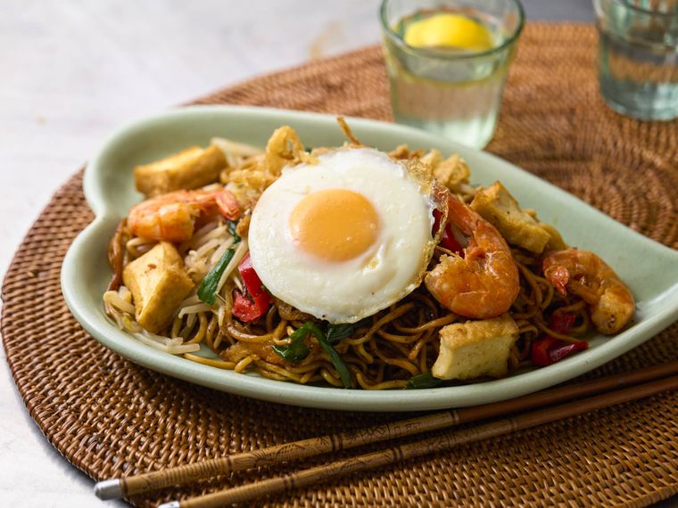 成城石井自家製 ミーゴレン自家製麺使用