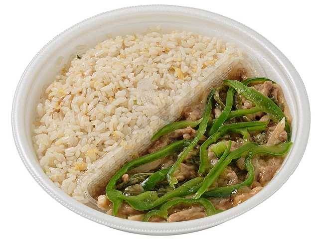 青椒肉絲チャーハン