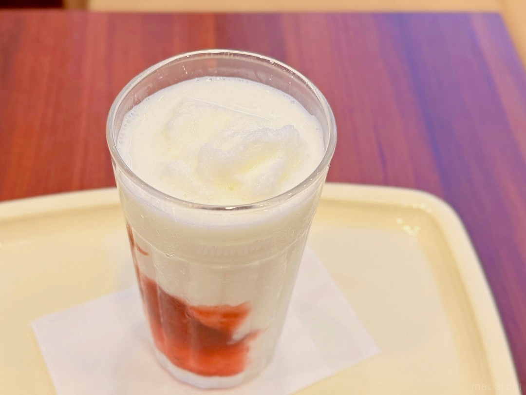 ドトール新作「アサイーヨーグルン」2種を飲み比べ。グラノーラあり