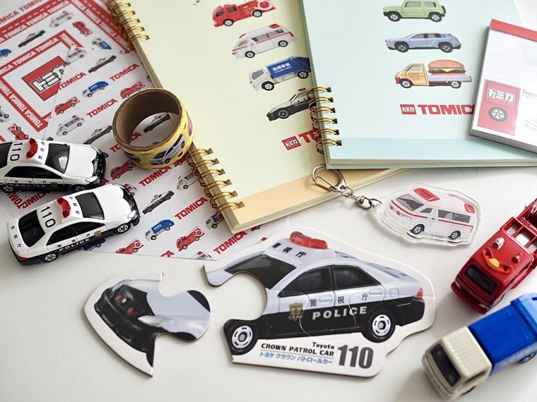 セリアのトミカグッズ