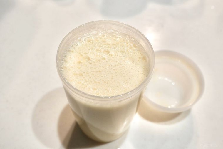 たこ焼き生地が入ったプロテインシェイカー