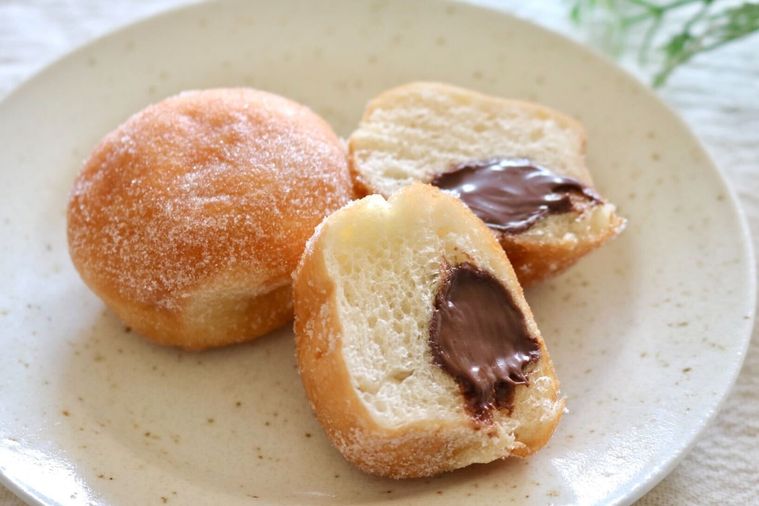 ミニドーナツノワゼットショコラの断面