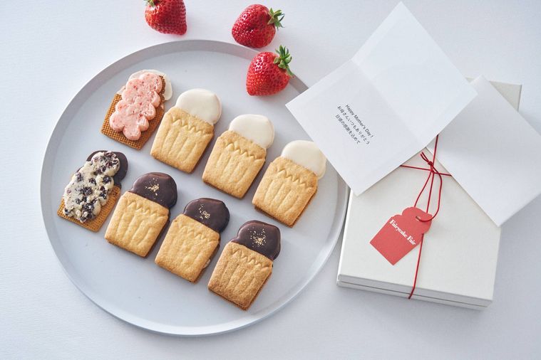 フェアリークリームウィッチ 生バターサンド レーズン奈良県産古都華いちご 2種ギフトBOX メッセージカード付