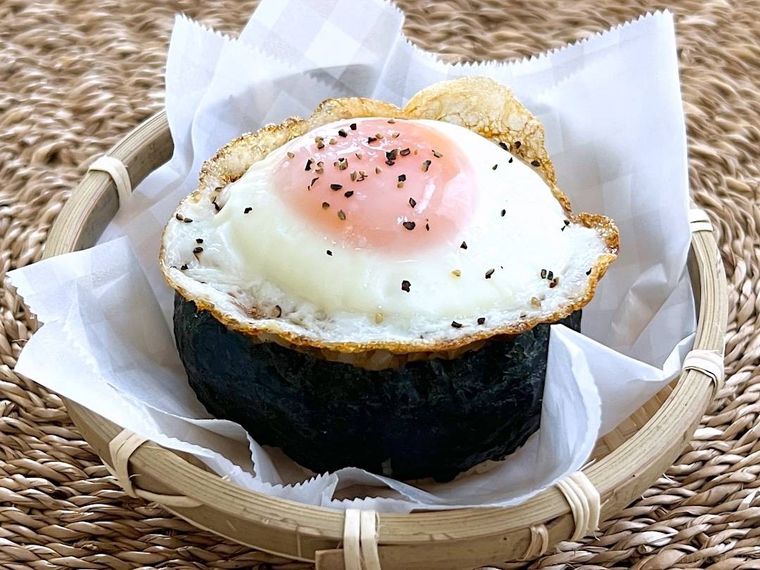 目玉焼きおにぎり