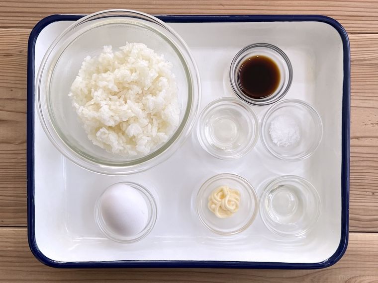 照りマヨ目玉焼き丼の材料
