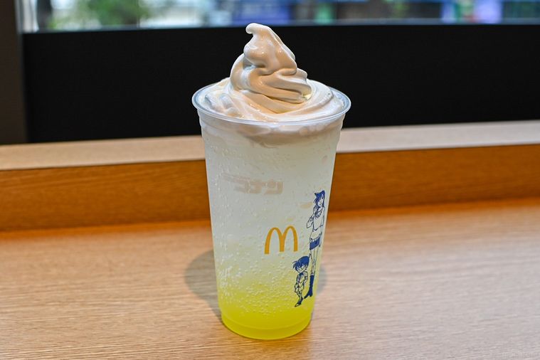 ドリンクを斜めから