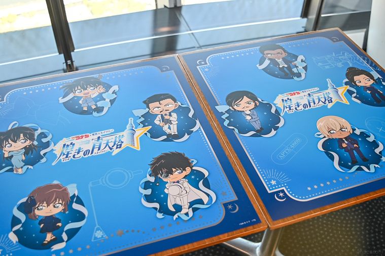 カフェのテーブルのデザイン