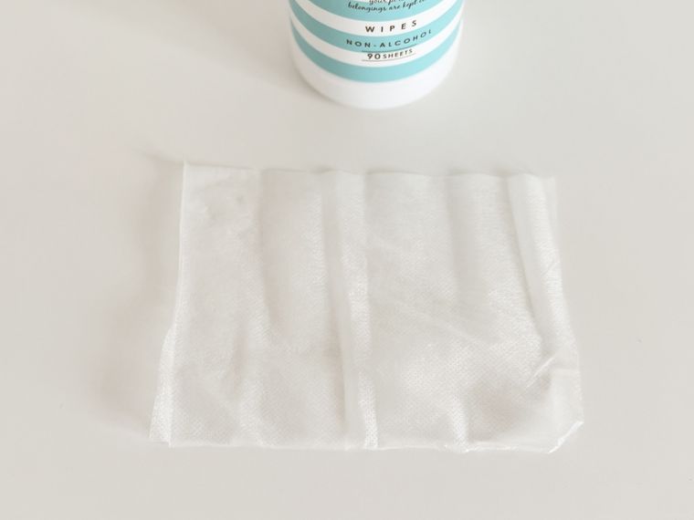 セリアウェットティッシュボトルの中身