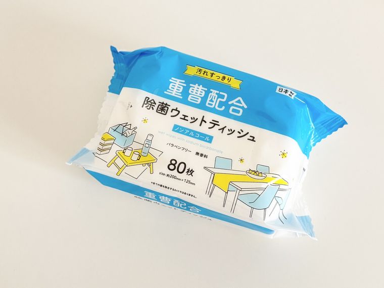 キャンドゥ重曹配合除菌ウエットティッシュのパッケージ