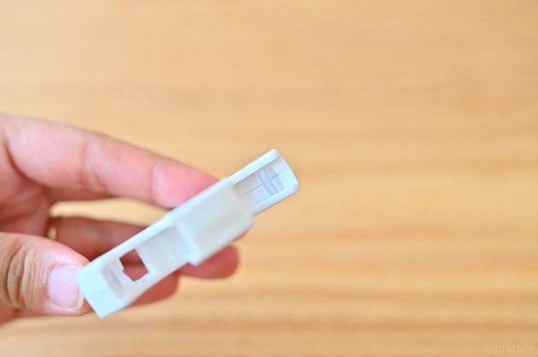 白いコインホルダーについているストッパー