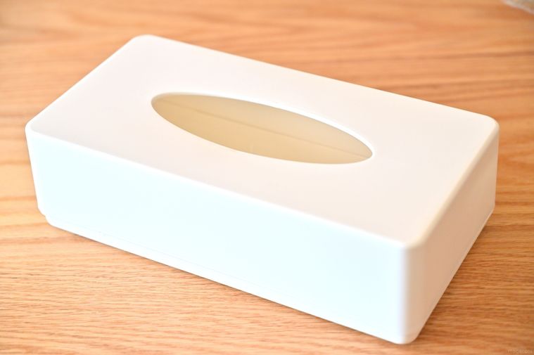 セリアにある白いティッシュケース