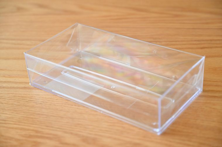 セリアにある透明のティッシュケース