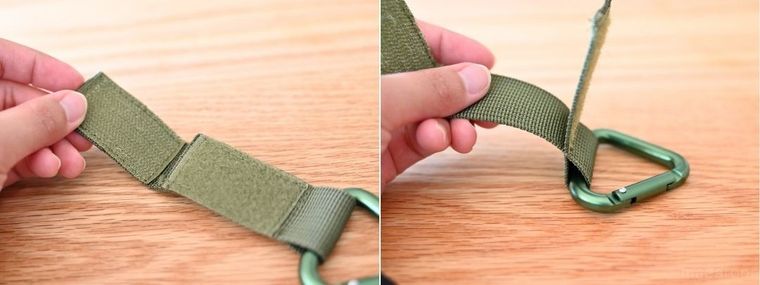 カラビナについたベルトを開けている