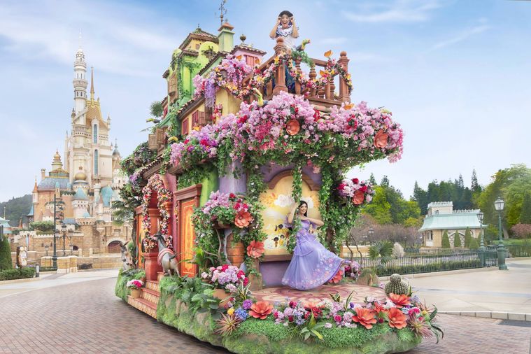 パレードのフロートのアップ