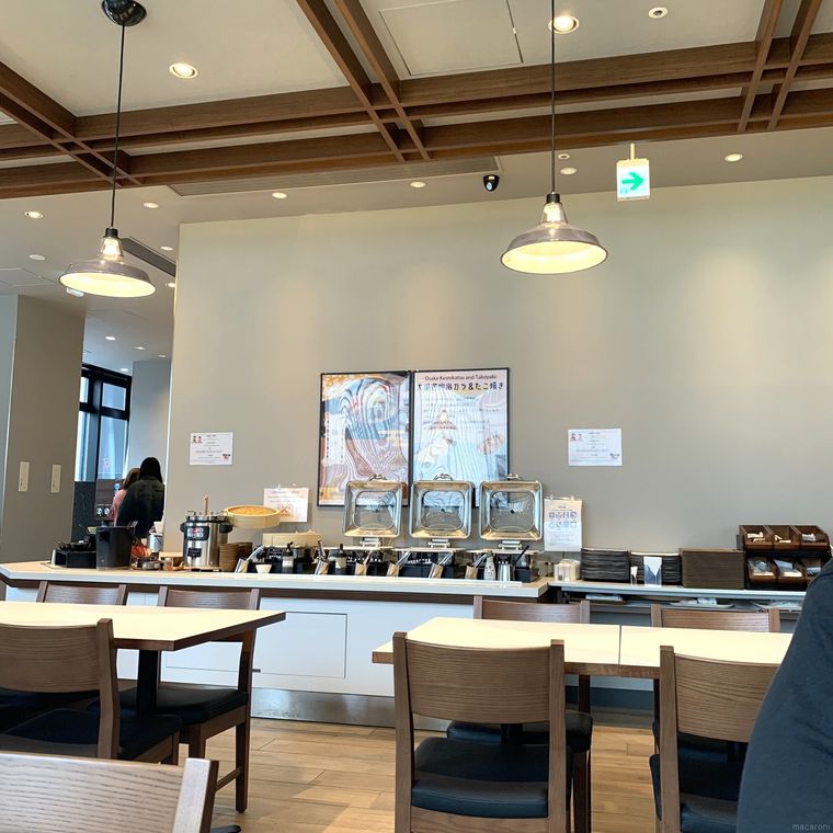 明るく落ち着いた雰囲気の相鉄フレッサイン 淀屋橋の朝食会場内観