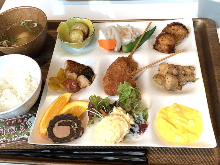 相鉄フレッサイン 淀屋橋のモーニングビュッフェの料理を盛り付けた様子