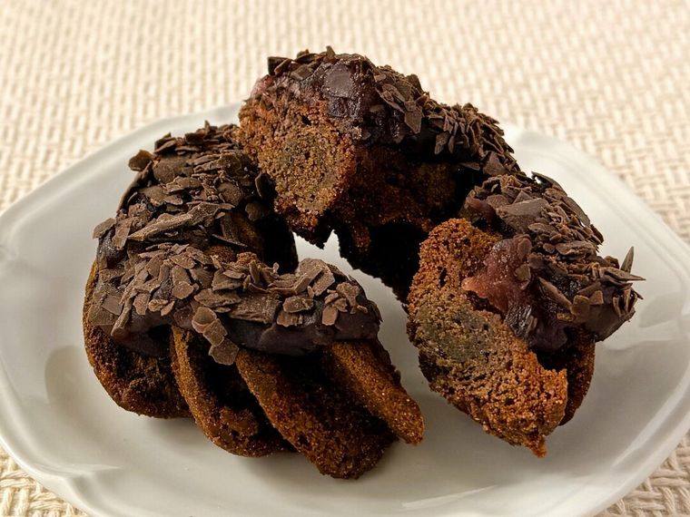 「宇治ほうじ茶 ほうじ茶チョコあずき」の断面