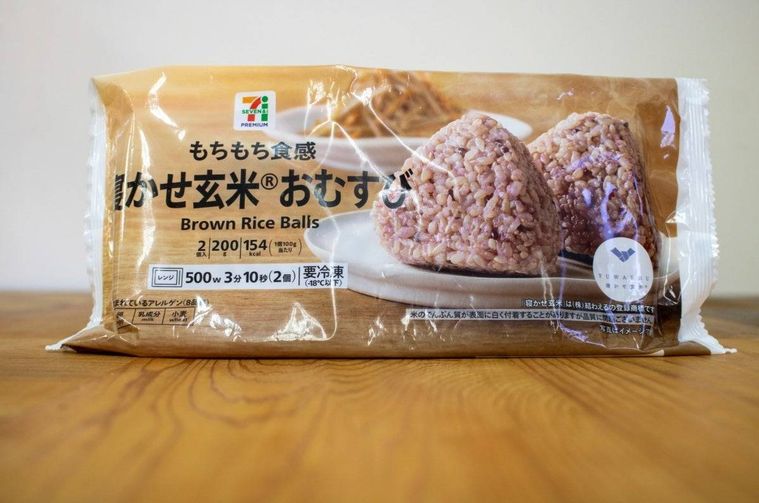 セブンプレミアム もちもち食感 寝かせ玄米おむすび