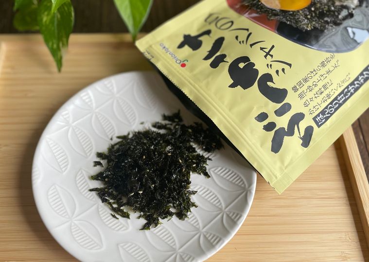 業務スーパーぶっかけジャバンのりをお皿に出したところ