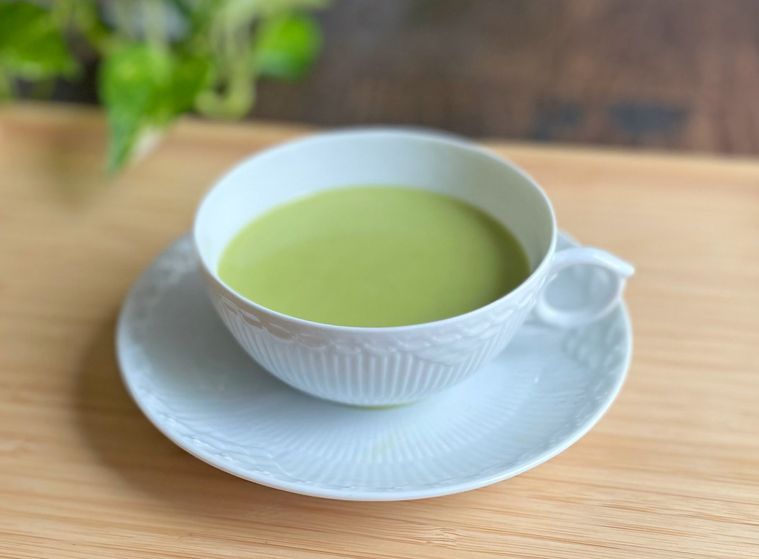 贅沢な濃厚抹茶テリーヌで作った抹茶ラテ