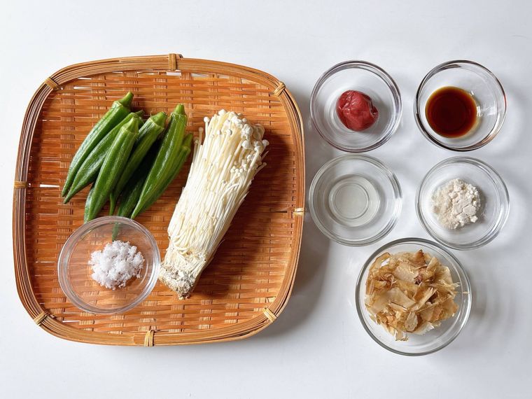 オクラとえのきの梅肉和えの材料