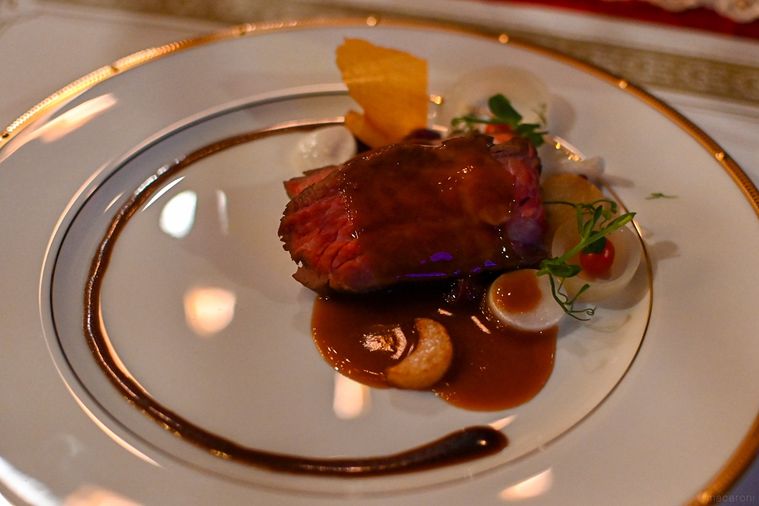 肉料理のアップ