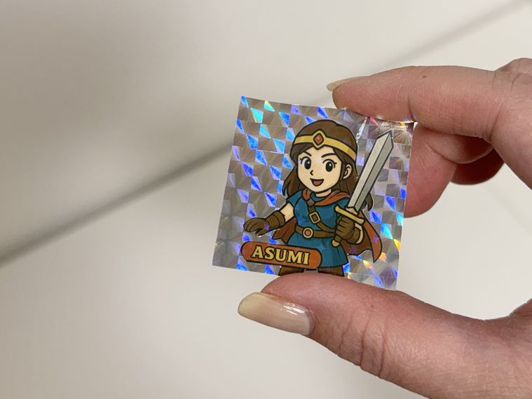 キラキラペーパーに貼り付けたビックリマンチョコ風シール