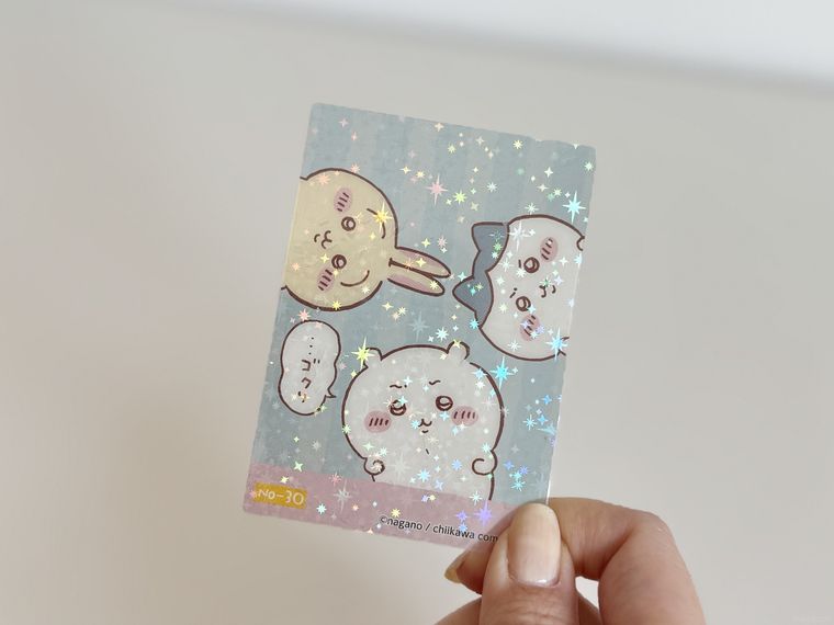 ホログラムシートシールを貼ったちいかわのカード