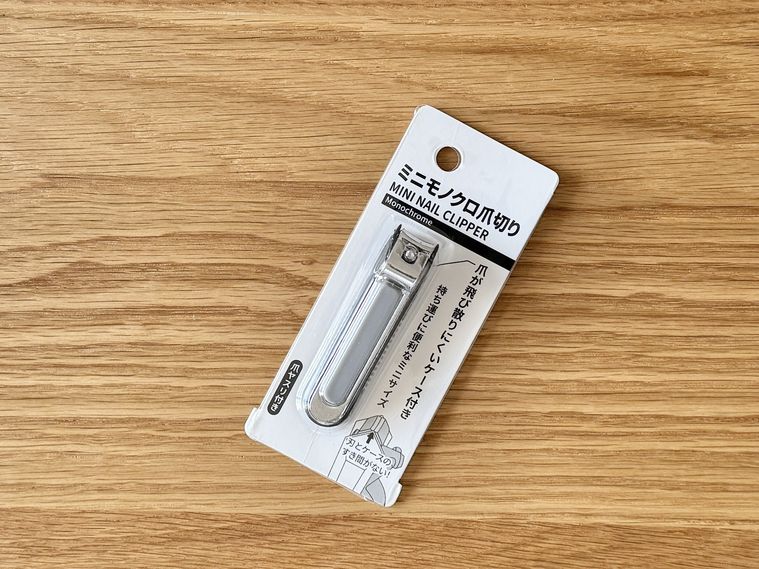 セリアミニモノクロ爪切りのパッケージ