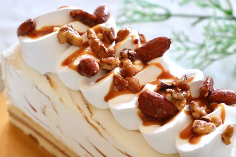 ナッツと生クリームとソース