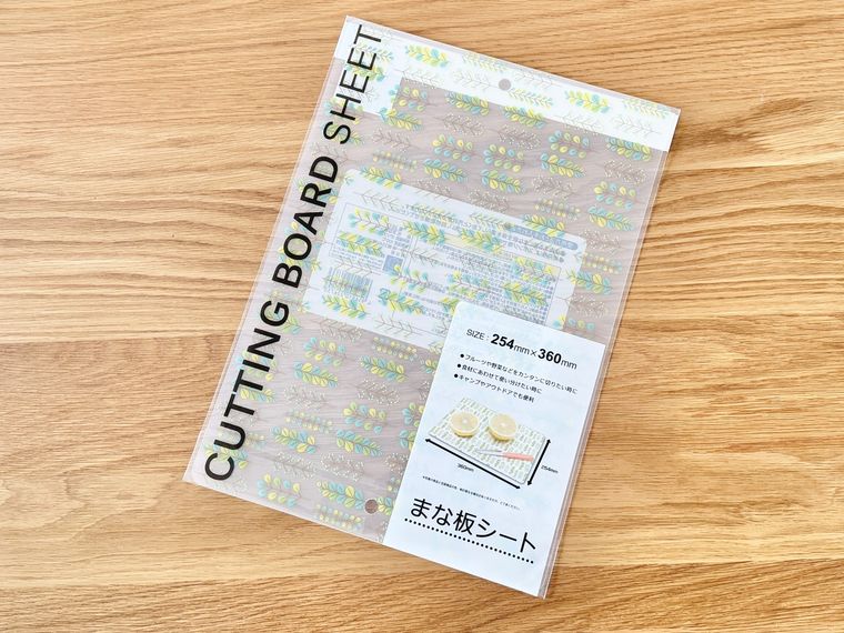 セリアまな板シートのパッケージ