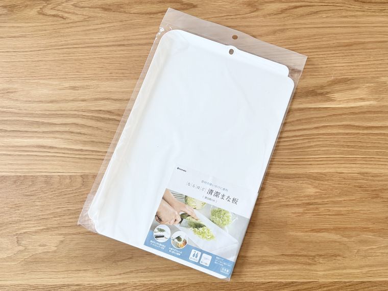 セリアなるほど清潔まな板のパッケージ