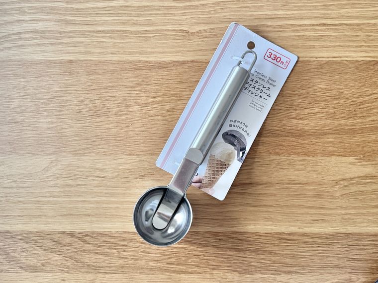 キャンドゥステンレスアイスクリームディッシャーのパッケージ