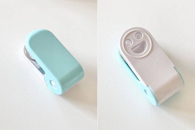 セリアのりパッチン にっこりの正面と裏側